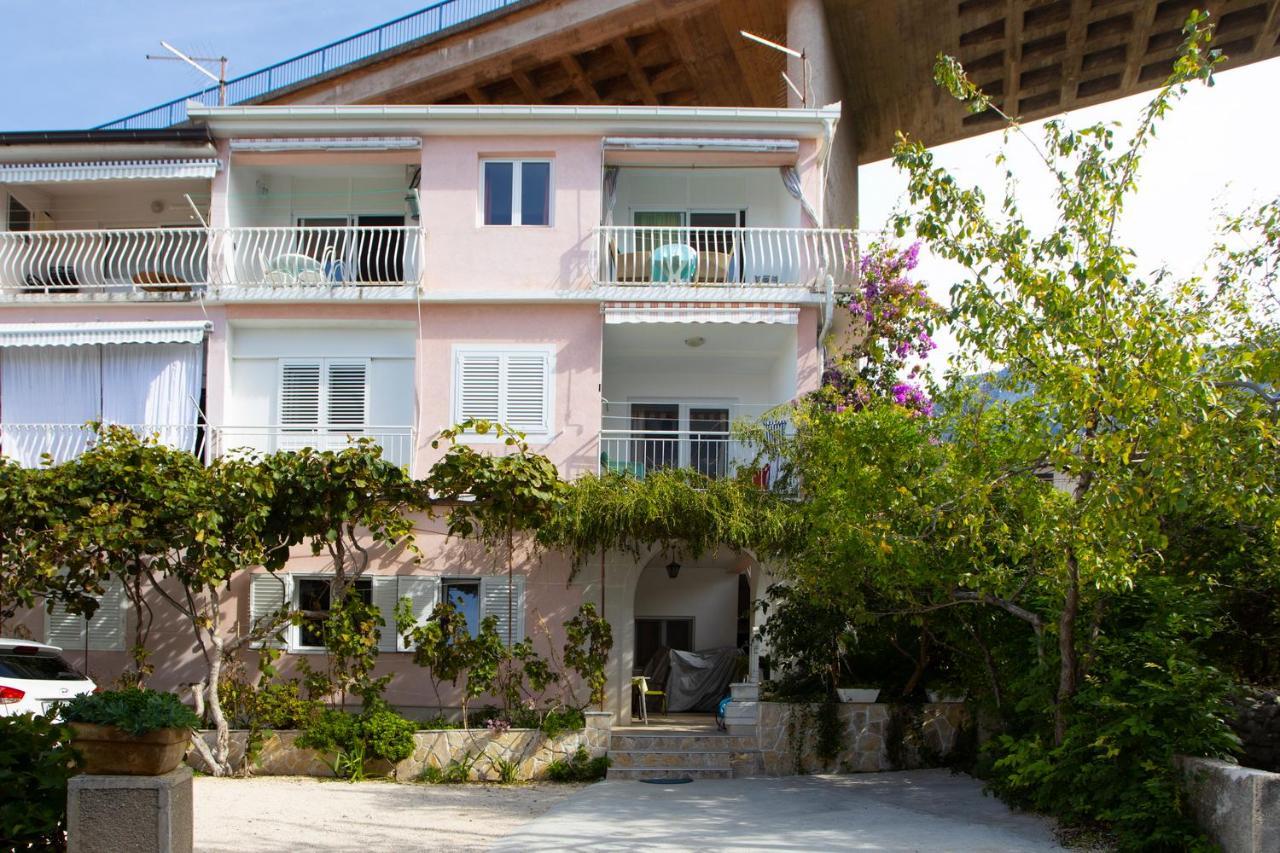 Apartmani Miki Podgora Exterior foto