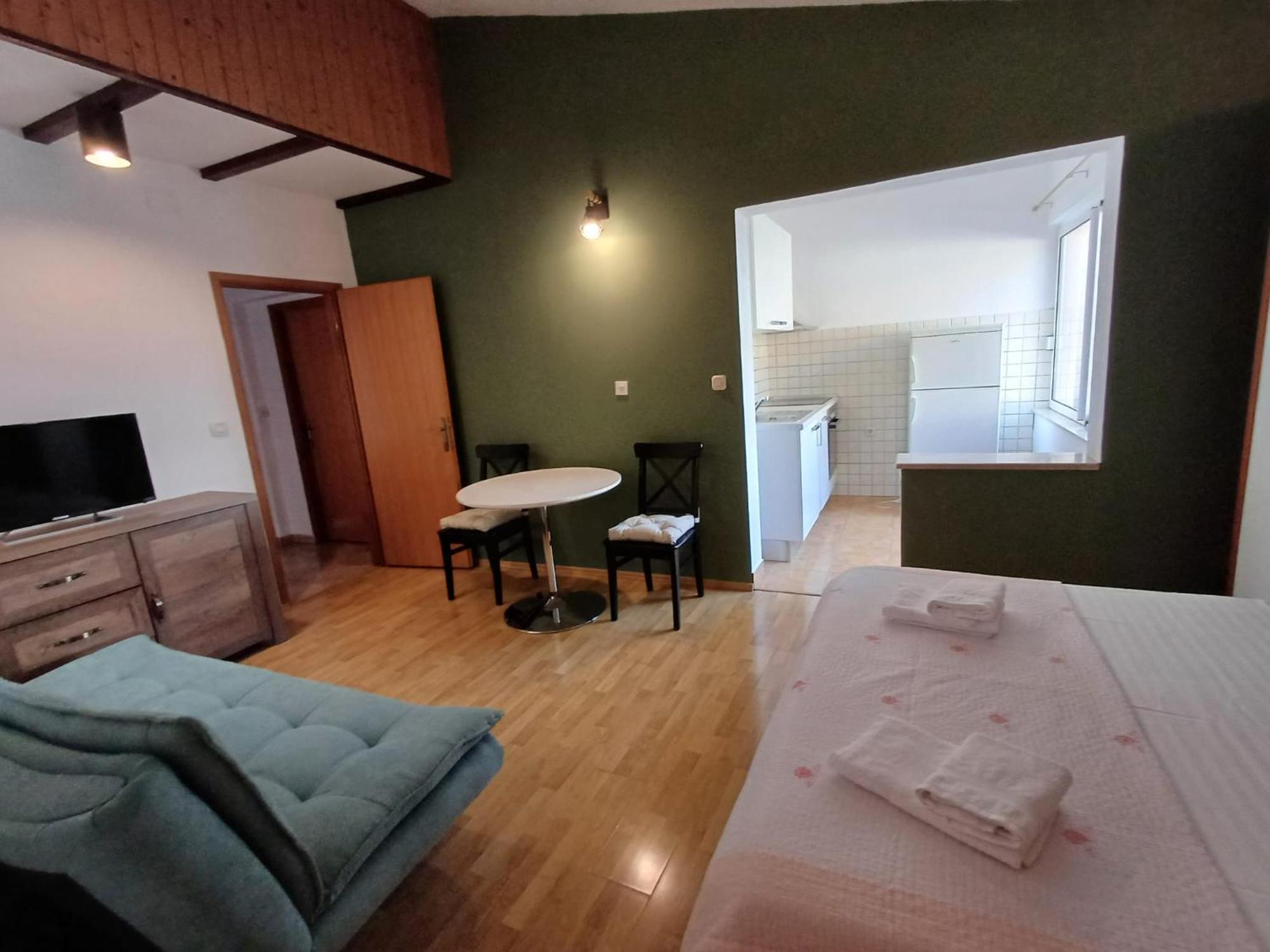 Apartmani Miki Podgora Exterior foto