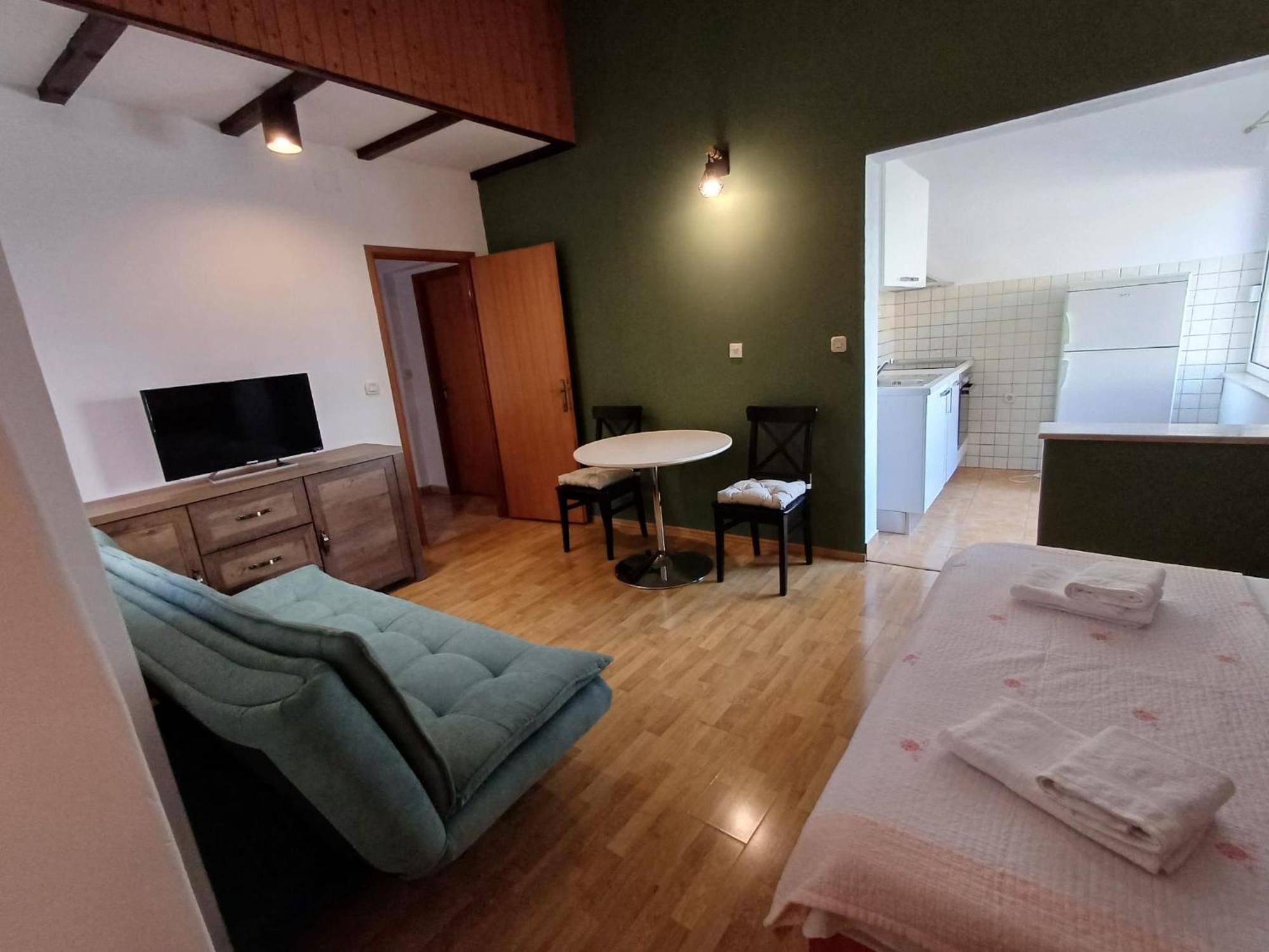 Apartmani Miki Podgora Exterior foto